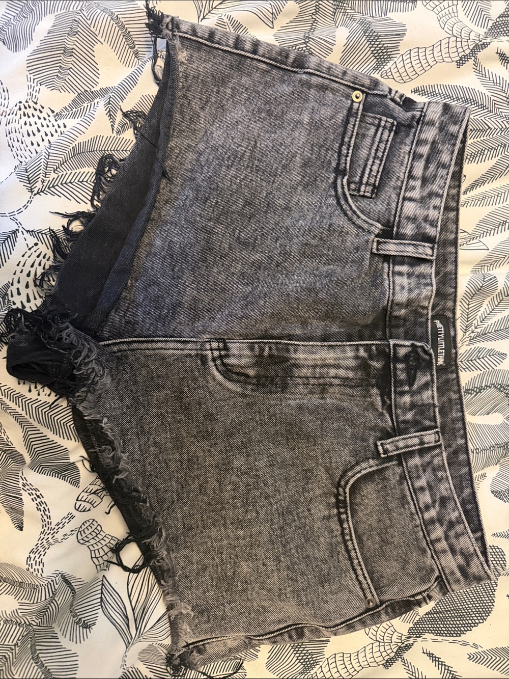 PrettyLittleThing Black Acid Wash Frayed Hem Denim Shorts